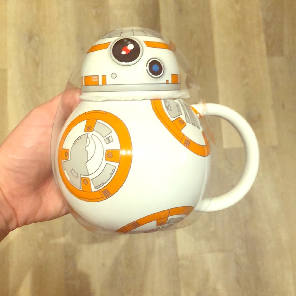 Brand NEW Star Wars BB8 mug